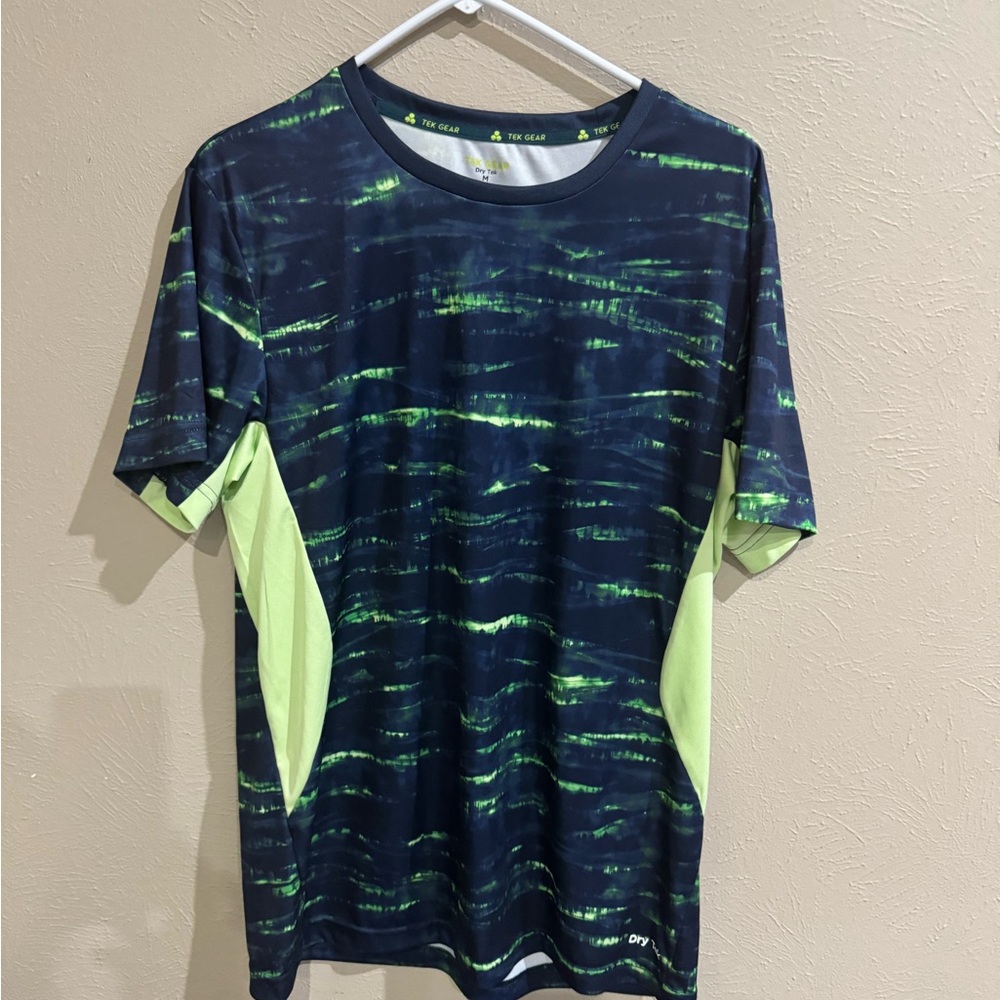 Tek Gear Men’s Medium Navy and Lime Athletic Shirt